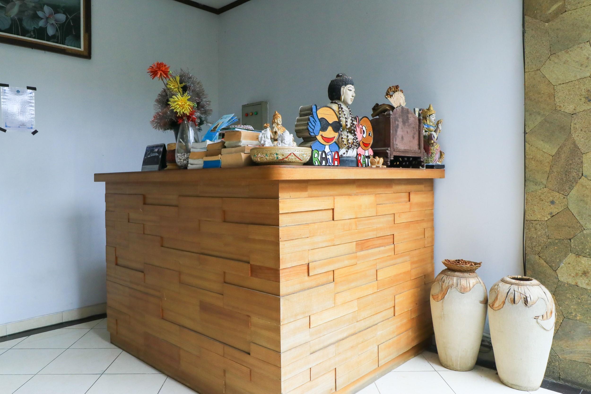 Puri Jayaraja Guest House Kuta Lombok Buitenkant foto