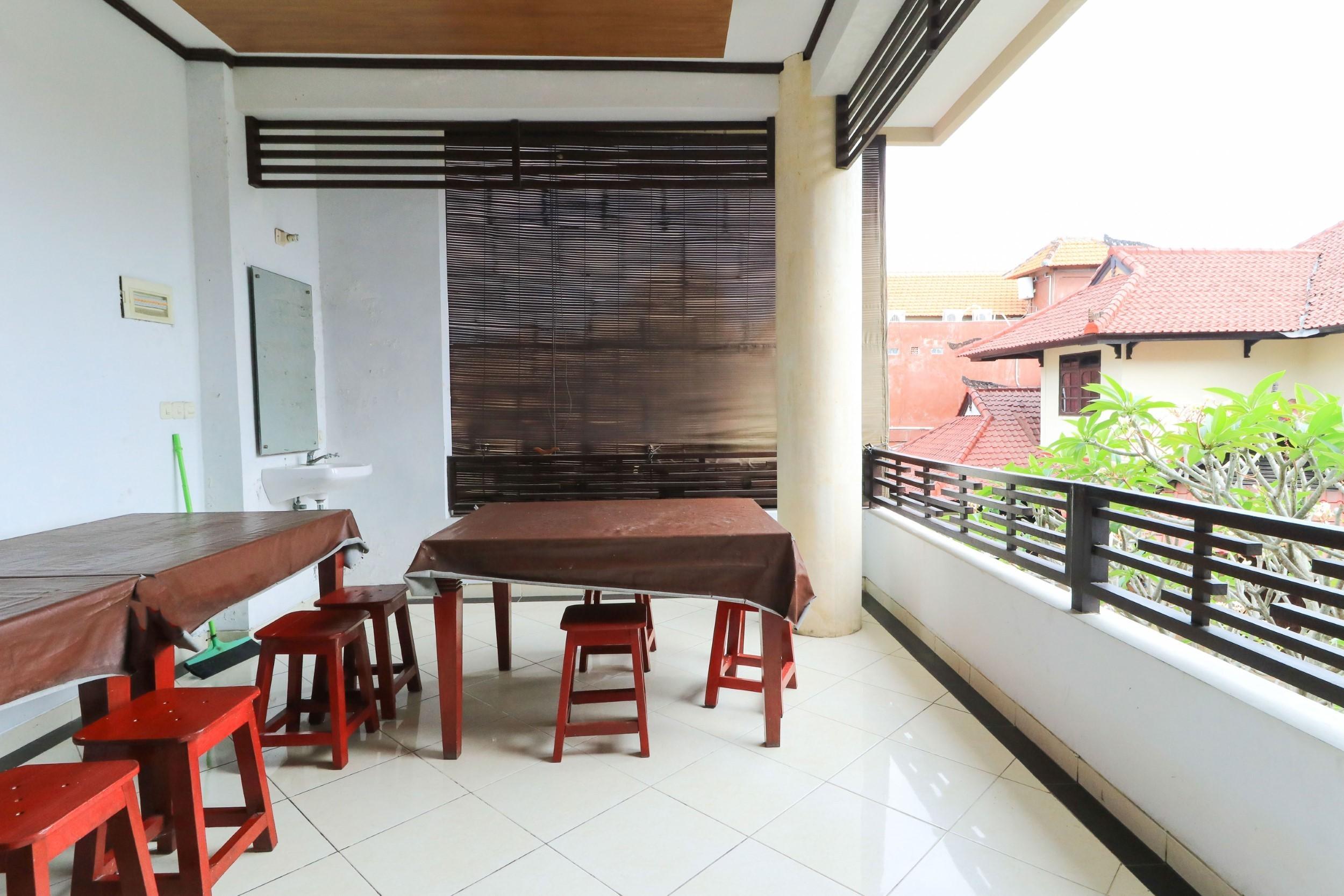 Puri Jayaraja Guest House Kuta Lombok Buitenkant foto